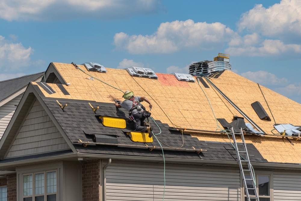 How a New Roof Can Improve Your Home’s Comfort for the Holidays